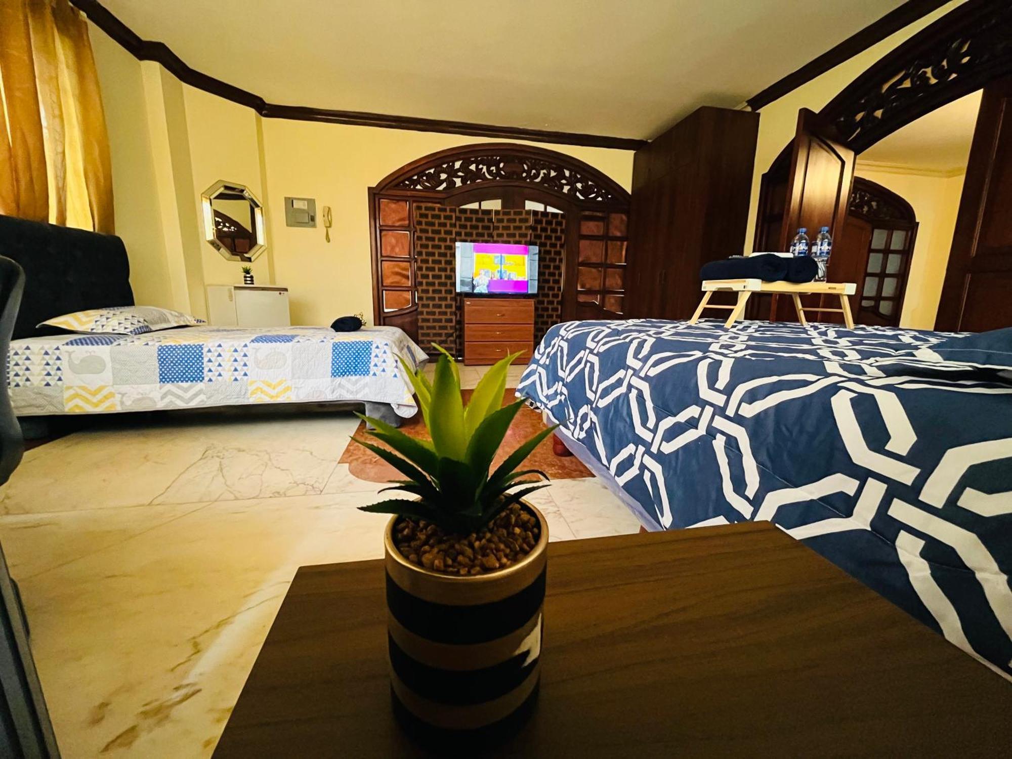 Mega Suite Junto Al San Marino Shopping Guayaquil Kültér fotó