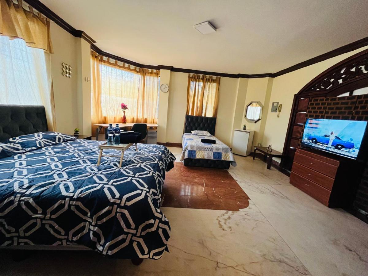 Mega Suite Junto Al San Marino Shopping Guayaquil Kültér fotó